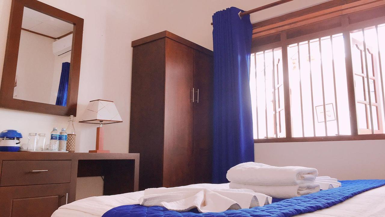 Blue Whale Holiday Hotel Mirissa Exterior photo