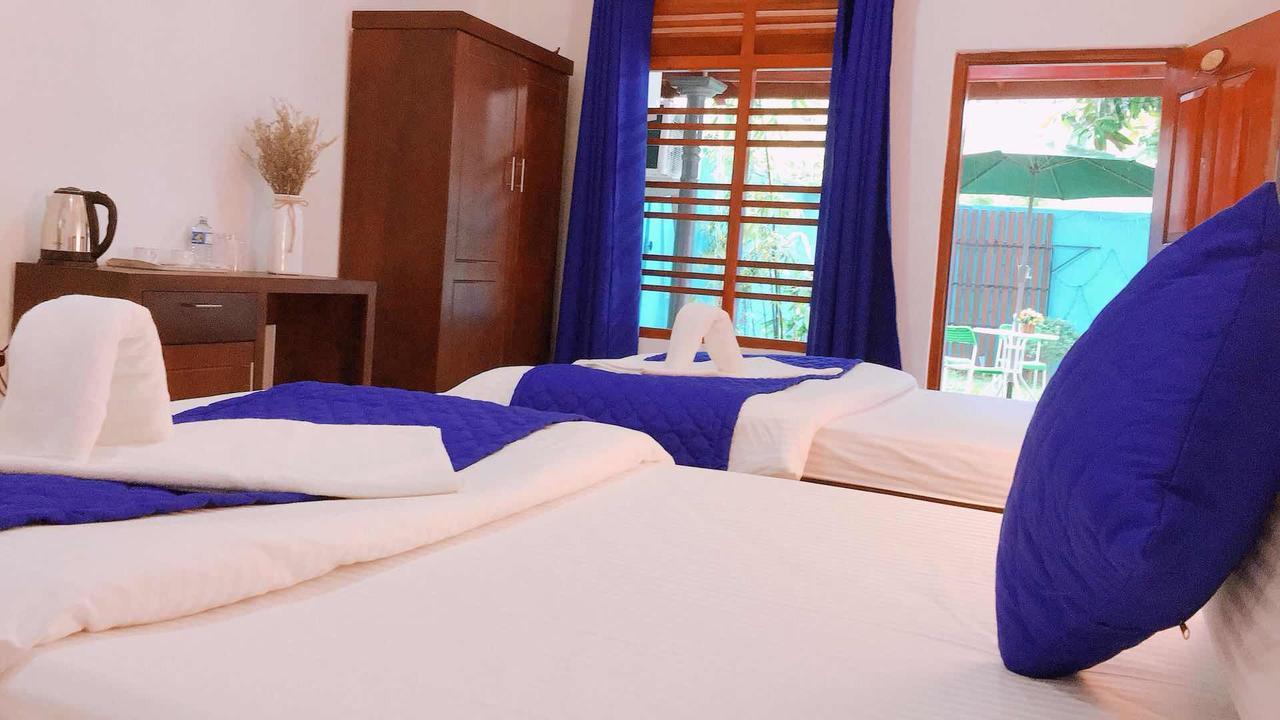 Blue Whale Holiday Hotel Mirissa Exterior photo