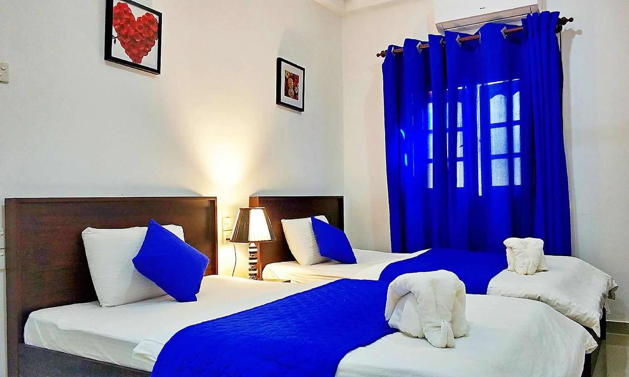 Blue Whale Holiday Hotel Mirissa Exterior photo